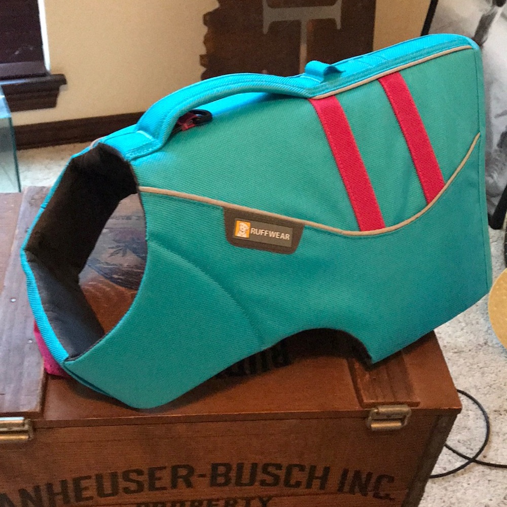 Dog life jacket